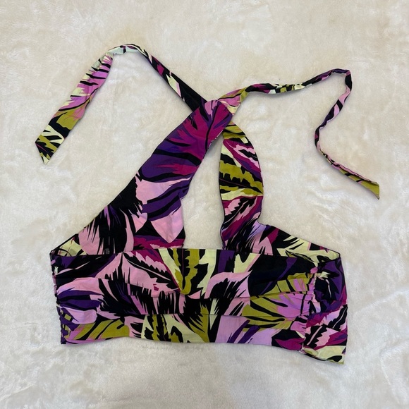 Future Collective Alani Noelle Leaf Print Halter Top Large / L - Picture 4 of 5